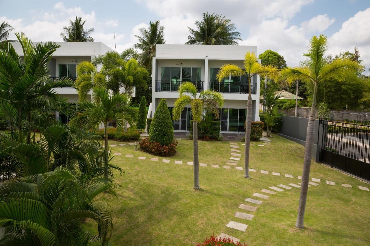 The Serenity Resort Private Villa Sattahip Exterior photo