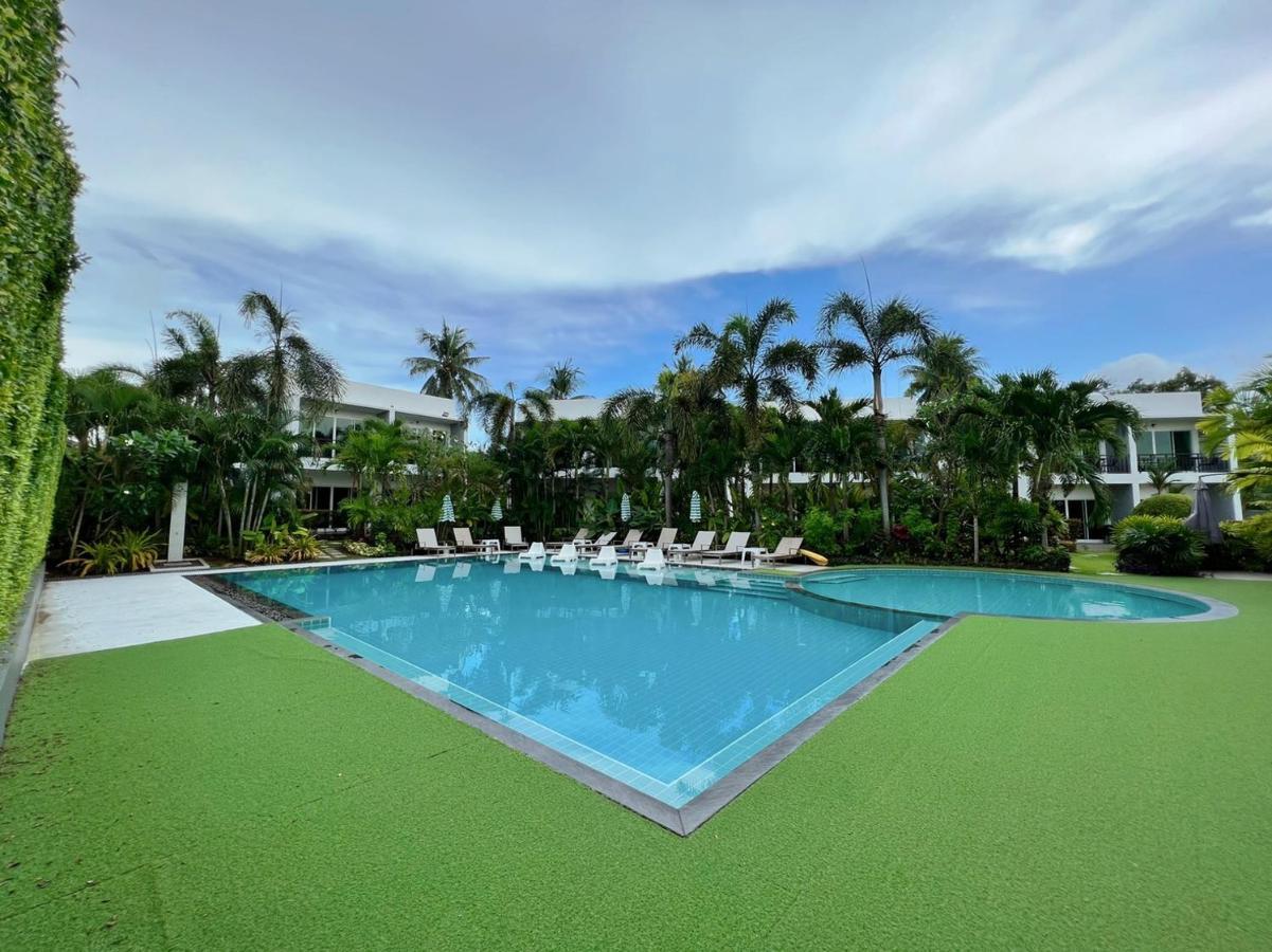 The Serenity Resort Private Villa Sattahip Exterior photo