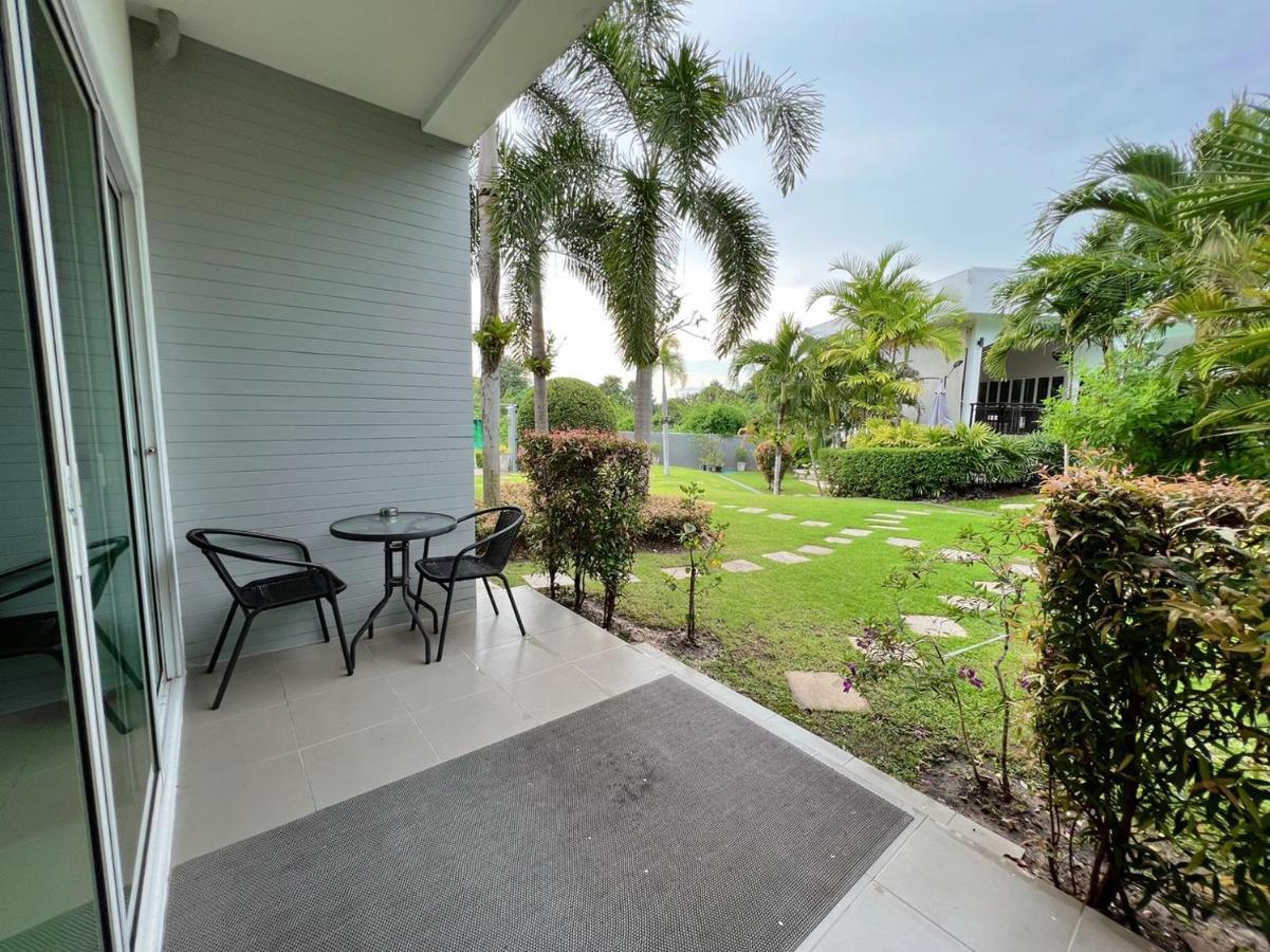 The Serenity Resort Private Villa Sattahip Exterior photo