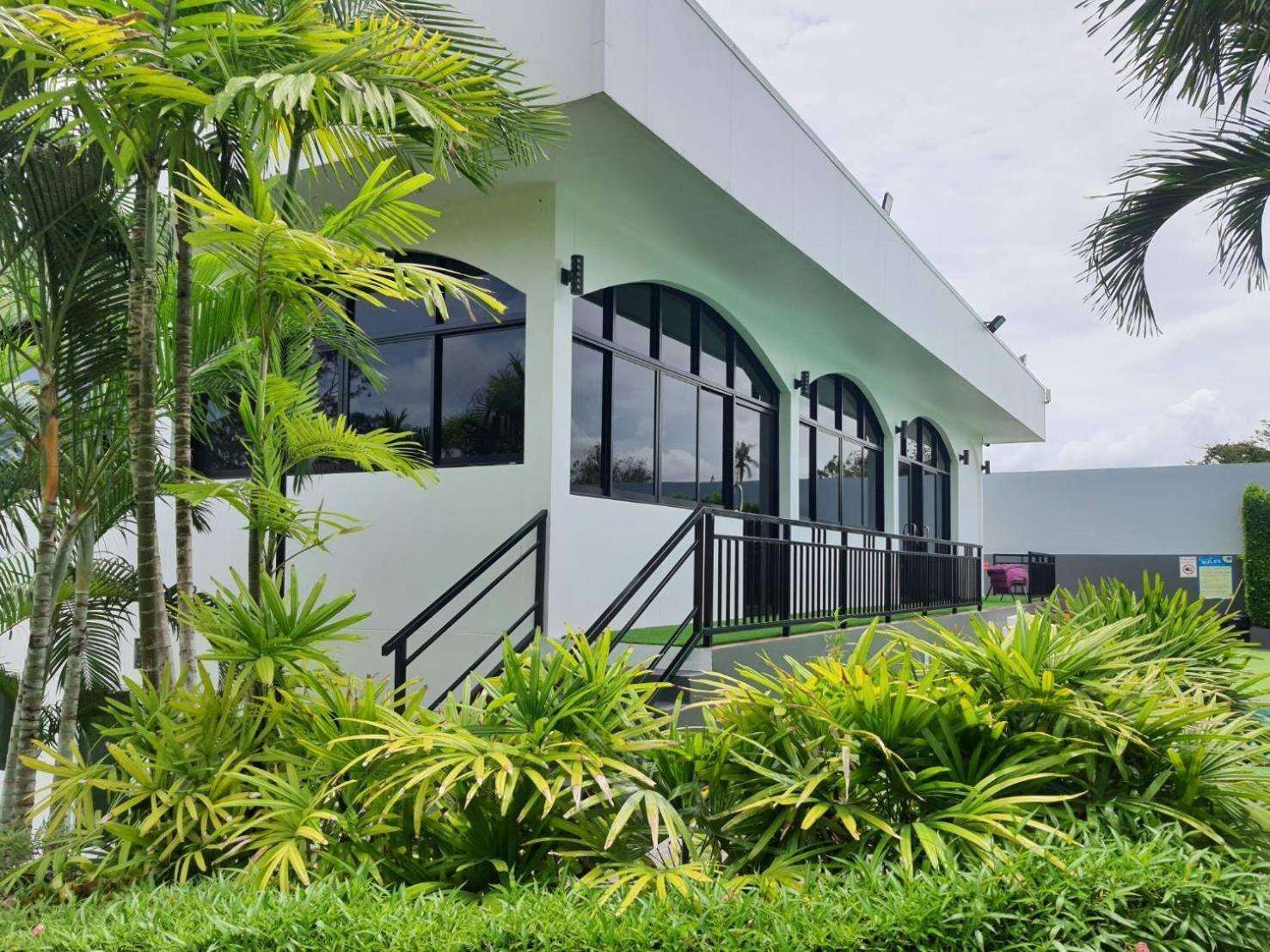 The Serenity Resort Private Villa Sattahip Exterior photo
